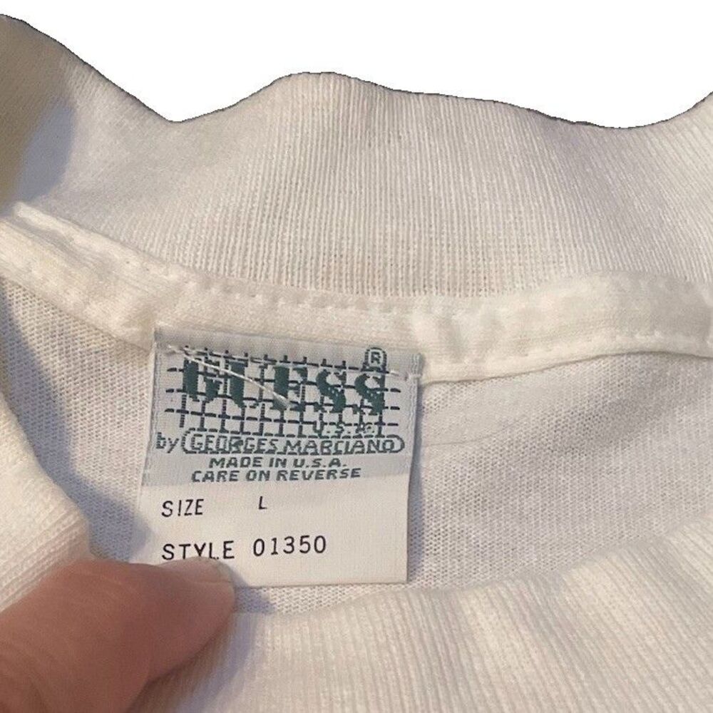 VTG 90s Guess Yacht Club Tee Single Stitch Old Money Waikiki Hawaii T-Shirt L - Picture 3 of 9